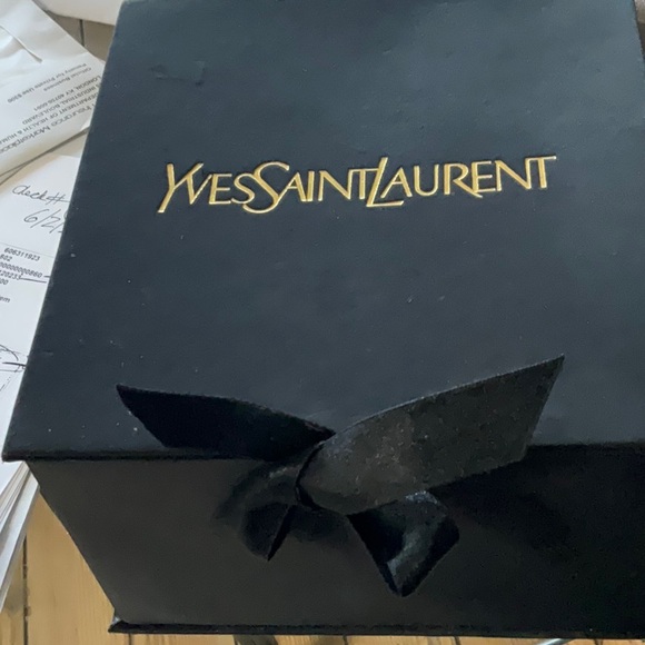 YvesSaintLaurent satin gift 🎁box , jewelry, makeup - Picture 2 of 7